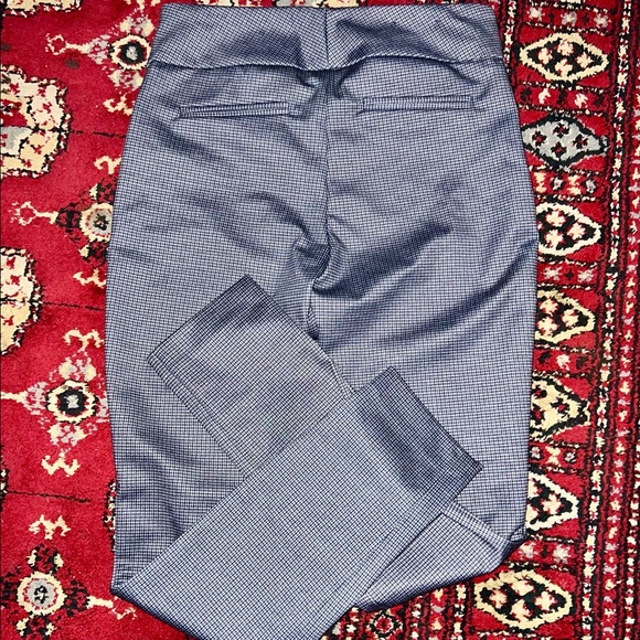 Houndstooth/plaid leggings - Picture 2 of 3